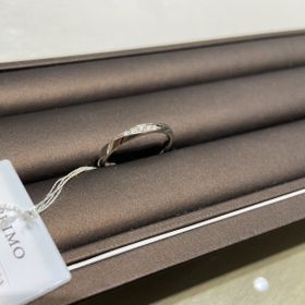 【アイプリモ(I-PRIMO)の口コミ】 上側はキラキラしてます。下側はデザインが全体的にあるため、気分によっ…