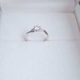 【VIVAGE(ヴィヴァージュ)の口コミ】 プロポーズを受け、二人で見に来ました。数多くある中で、選ぶのは難しい…