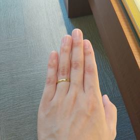 【ギンザタナカブライダル(GINZA TANAKA BRIDAL)の口コミ】 もともとシンプルなプラチナリングを探していましたが、試しにつけたとこ…