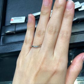 【ラザール ダイヤモンド(LAZARE DIAMOND)の口コミ】 はじめはダイヤなしのものを検討していましたが、ダイヤの綺麗さに「やっ…