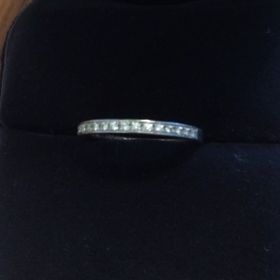 【MIKIMOTO(ミキモト)の口コミ】 存在感のあるエタニティデザインに絞って探しました。いくつか試着し、お…