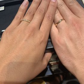 【ラザール ダイヤモンド(LAZARE DIAMOND)の口コミ】 デザイン、自分たちこれから付け続けていく中での飽きることのないもの。
…