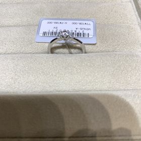 【TRECENTI(トレセンテ)の口コミ】 デザイン、ダイヤ、値段等すべてが満足いく指輪でした。特に、相手の好き…