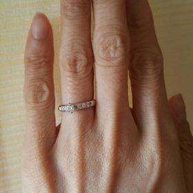 【MIKIMOTO(ミキモト)の口コミ】 知り合いの方がミキモトの婚約指輪を購入して身に着けているのを見て、と…