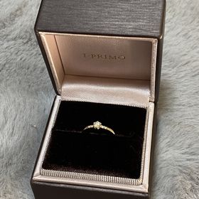 【アイプリモ(I-PRIMO)の口コミ】 色はゴールド、キラキラ、シンプルすぎないが2人の条件でした。お店の店員…