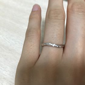 【トリニティ(Trinity)の口コミ】 30個ぐらいつけてやっとビビっときました！シンプルなのに指が綺麗に見え…