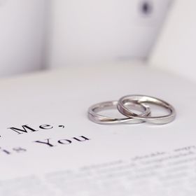 【atelier CraM(アトリエ クラム)の口コミ】 メビウスの輪にミル打ちのデザインを加えていただきました。色々な指輪を…