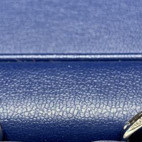 【銀座ダイヤモンドシライシの口コミ】 他のブランドだとダイヤモンドが少ししか散りばめられてないのに30万円と…