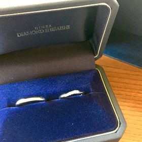 【銀座ダイヤモンドシライシの口コミ】 たくさんの指輪を着用してたくさん迷いましたが、これが1番シルエットが可…