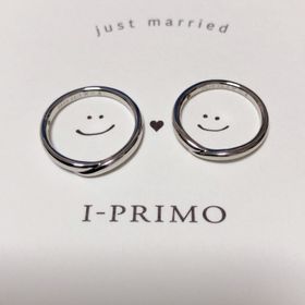 【アイプリモ(I-PRIMO)の口コミ】 指輪のデザインは婚約指輪にもあうように少しV字なデザインにしました。
…