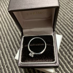 【アイプリモ(I-PRIMO)の口コミ】 シンプルで派手ではないところに惹かれて決めました。彼女は元々派手な指…