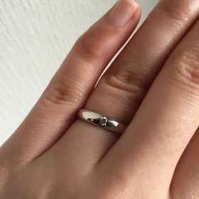 【WATANABE / 卸商社直営　渡辺の口コミ】 ストレートラインで女性用にはダイヤが入っているシンプルなデザインを探…