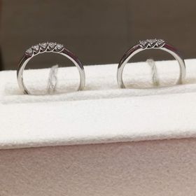 【festaria bijou SOPHIA(フェスタリア ビジュソフィア)の口コミ】 大きなダイヤモンドが規則正しく並んでいるところに魅力を感じました。ま…