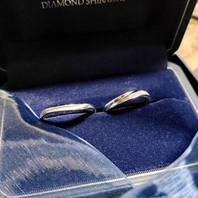 【銀座ダイヤモンドシライシの口コミ】 デザインとつけ心地が良かった！特にメレダイヤがキラキラとたくさんあり…