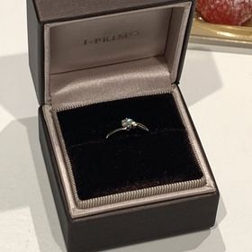 【アイプリモ(I-PRIMO)の口コミ】 ダイヤモンドの質がとてもよく輝きが綺麗です！！指輪のデザインも華奢な…