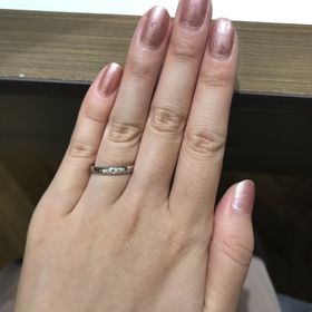 【ラザール ダイヤモンド(LAZARE DIAMOND)の口コミ】 変わったデザインで他のブランドでは見たことないものです。艶消し加工が…