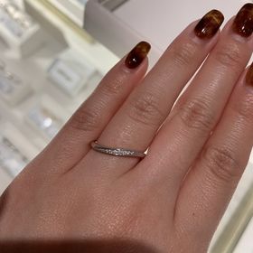 【festaria bijou SOPHIA(フェスタリア ビジュソフィア)の口コミ】 手が小さいので細身のものを探していたのですが、こちらの指輪は細くてよ…