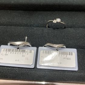 【TRECENTI(トレセンテ)の口コミ】 手触りが良かったです。
婚約指輪とセットでつけたかったので、フィットす…