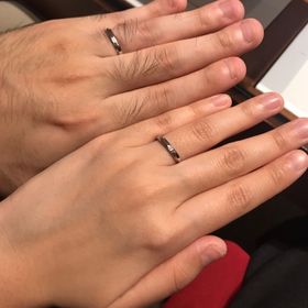 【銀座ダイヤモンドシライシの口コミ】 当初はストレートのシンプルな指輪を希望していましたが、複数ブランドで…