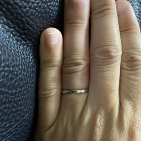 【俄(にわか)の口コミ】 ウェーブ型の形、細身のデザインをさがしていました。
着脱のしやすさもあ…