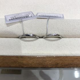 【TRECENTI(トレセンテ)の口コミ】 つけ心地がかなり良かった点とデザインがシンプルな中にオシャレな点に惹…