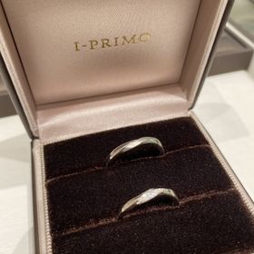 【アイプリモ(I-PRIMO)の口コミ】 ウェーブタイプの指輪が手にはめた時にしっくりきたので、ウェーブタイプ…