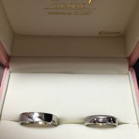 【ケイウノ ブライダル(K.UNO BRIDAL)の口コミ】 元々ディズニーが大好きで、結婚指輪はぜったいにディズニーモチーフが良…