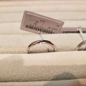 【TRECENTI(トレセンテ)の口コミ】 せっかくの結婚指輪なのできれいな見た目、自分の納得したものにしたいと…