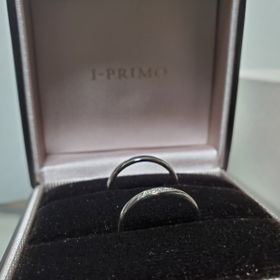 【アイプリモ(I-PRIMO)の口コミ】 結婚指輪の希望として
・シンプルで細身
・ダイヤは1石よりも3～5石くらい…