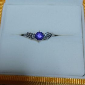 【ケイウノ ブライダル(K.UNO BRIDAL)の口コミ】 ダイヤモンドに全く興味がなかったので、フルオーダーできるこちらにしま…