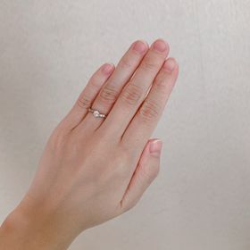 【アイプリモ(I-PRIMO)の口コミ】 事前にネットで色々な指輪を見ていたときから、このアンドロメダのアシメ…