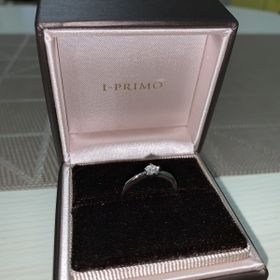 【アイプリモ(I-PRIMO)の口コミ】 シンプルな婚約指輪にしよう考えていて、デザインはすぐ決まるかなと思っ…