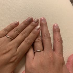 【nocur(ノクル)の口コミ】 指輪の色味を決められず、ゴールドとシルバー両方が入ってるデザインの指…