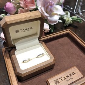 【TANZO.(鍛造指輪)の口コミ】 いろんなお店の指輪をネットで見ていて、TANZOさんに行き着き、サイトの作…