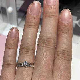 【俄(にわか)の口コミ】 結婚指輪のかれんです。エタニティリングを毎日付けるのは派手すぎるかな&…
