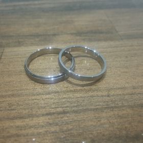 【輪-RIN-の口コミ】 シンプルだけど可愛い指輪にしたいと思い、選ばせていただきました。店舗…