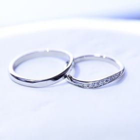 【アイプリモ(I-PRIMO)の口コミ】 ウェーブのデザインに憧れがあり、長くつけていても飽きがこなさそうだっ…