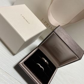 【アイプリモ(I-PRIMO)の口コミ】 女性の指輪はダイヤがキラキラで可愛くてずっと目をつけていて、実際お店…