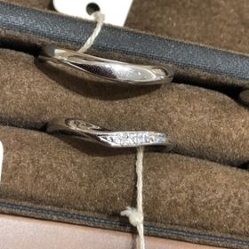 【アンジェリックフォセッテ(Angelique Fossette)の口コミ】 ひねりの入った立体感のあるラインが、角度によって見え方が違くてきれい…