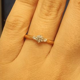 【4℃ BRIDAL(ヨンドシーブライダル)の口コミ】 好みの色だがカジュアルさが出てしまうので悩んでいたピンクゴールドのも…