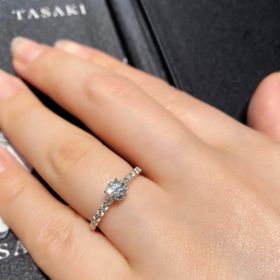 【TASAKI(タサキ)の口コミ】 とにかくダイヤの品質が良いです。個人的に、TASAKIのダイヤの輝き方は透…