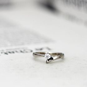 【atelier CraM(アトリエ クラム)の口コミ】 話しながらその場でデッサンしてくださるので、自分の希望通りの指輪が出…