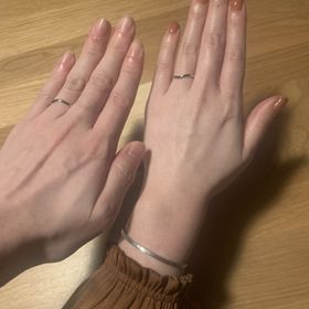 【ichi(イチ)の口コミ】 決め手はデザインでした。
常に身に付けるものなのでなるべくシンプルで、…