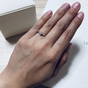 【MIKIMOTO(ミキモト)の口コミ】 色々なブランドをまわり、自分の好みのデザインがダイヤが浮いているよう…