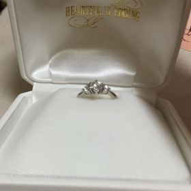 【WATANABE / 卸商社直営　渡辺の口コミ】 カラーはD、クラリティはVS2以上、カットはトリプルEXCELLENT、カラットは…