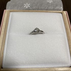 【宝寿堂(ほうじゅどう)の口コミ】 評判通りの価格で、予算内でなるべくクオリティの高い大きい石を選ぶこと…