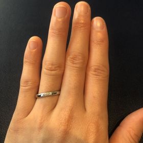 【銀座ダイヤモンドシライシの口コミ】 anolyuに決めたのは、指輪の太さが調整できたこととシンプルなデザインだ…