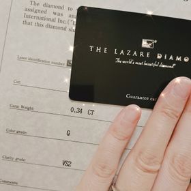 【ラザール ダイヤモンド(LAZARE DIAMOND)の口コミ】 婚約指輪の代わりに時計を買ったので、当初は買わないつもりでしたが
こち…