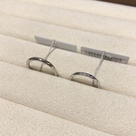 【TRECENTI(トレセンテ)の口コミ】 婚約指輪なしで結婚指輪のみ、ダイヤへのこだわりは特になし。
HPで見たと…