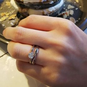 【EIKA(エイカ)の口コミ】 婚約指輪はプロポーズとともにサプライズで渡したいと思っていました。そ…